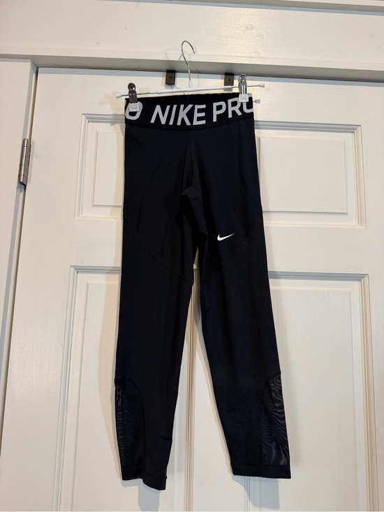Nike Pants - Nike Pro Black Performance Leggings